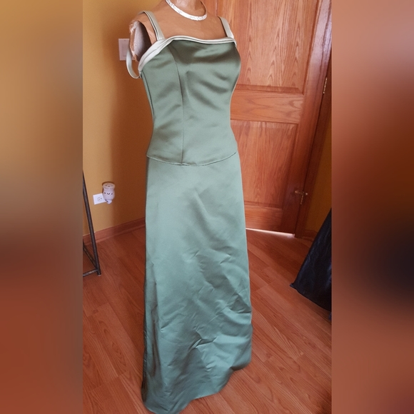 Watters and Watters 2pcs Elegant Formal Dress Gown Avocado Size 10 - Picture 5 of 9